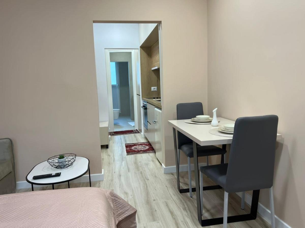 Smart Home , Lovely Apartment In Tirana Extérieur photo